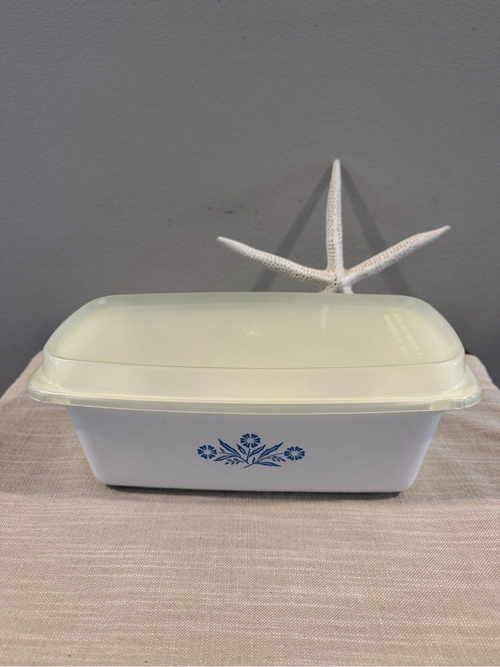 Corning Ware Loaf Pan & Cover Cornflower Design 2 Quart